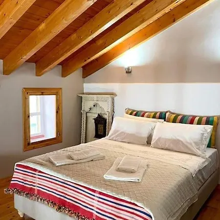 Casa vacanze Ypapanti' Sými
